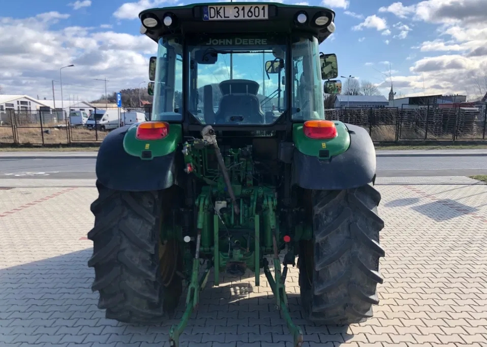 JOHNDEERE5100M05
