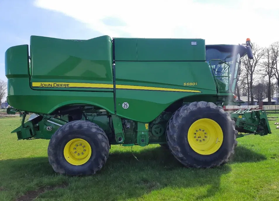 JOHNDEERES680I11