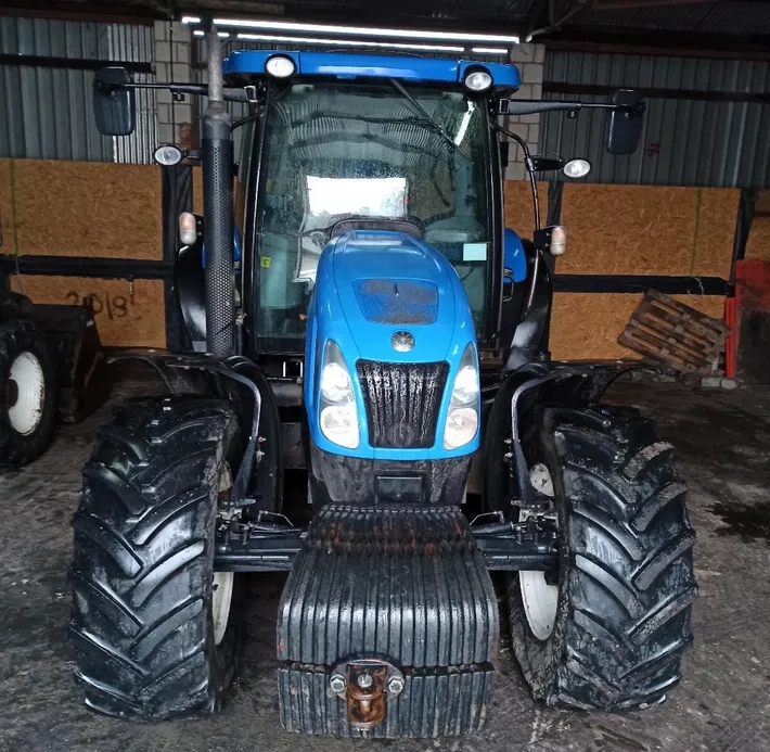 NEWHOLLAND04